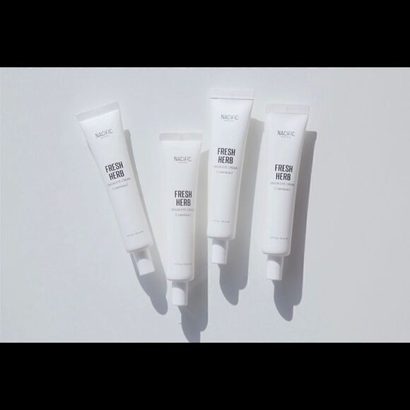 NACIFIC Fresh Herb Origin Eye Cream with Calendula - Picture 10 of 16